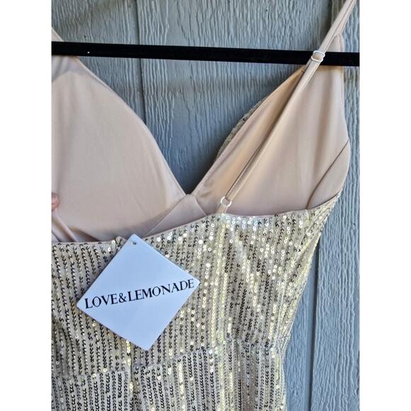 LOVE&LEMONADE Sexy V-Neck Silver Gold Sequin Bodycon sz m formal Dress Prom Nwt - Picture 8 of 10